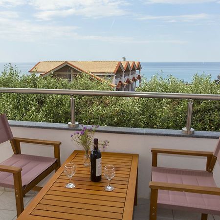 Narkissos Rooms Парга Екстериор снимка