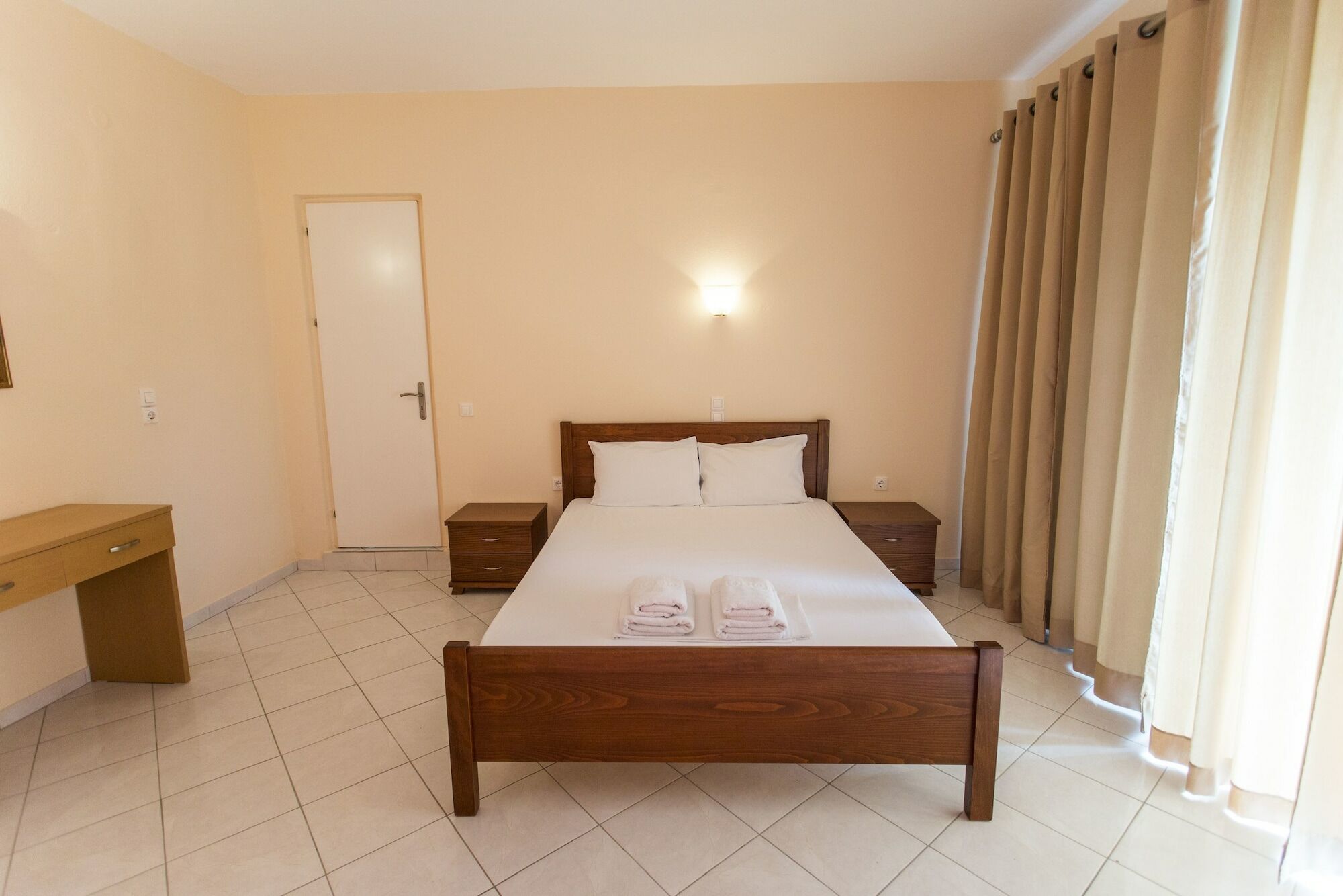 Narkissos Rooms Парга Екстериор снимка